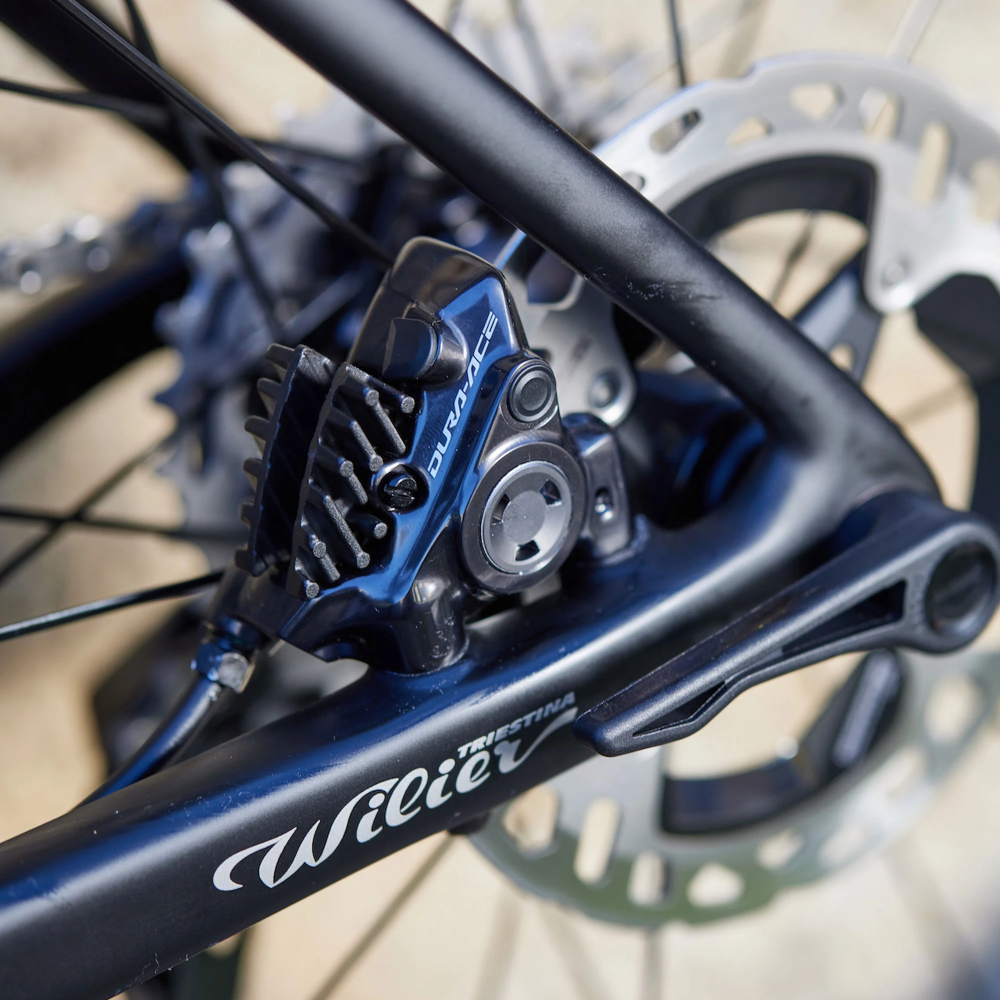 Shimano Dura-Ace R9270 Hydraulic Disc Di2 Left Rear Lever & Caliper 3 Shimano Dura-Ace R9270 Hydraulic Disc Di2 Left Rear Lever & Caliper - Image 2