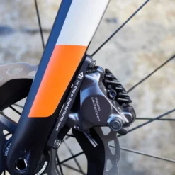 Shimano Ultegra R8170 Disc Brake Caliper Front -Shimano Shop Shimano Ultegra R8170 Disc Brake Caliper Front Black 2